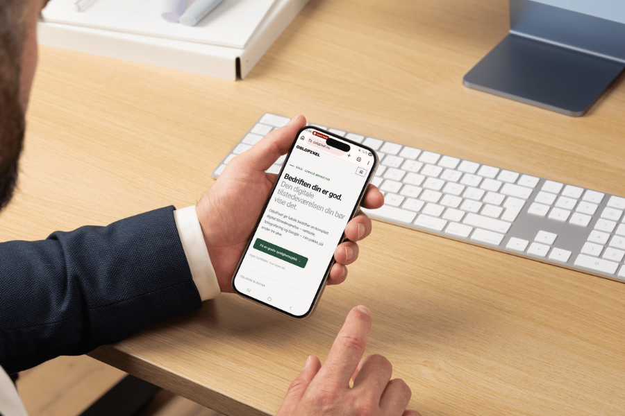 Responsiv nettside som vises på telefon